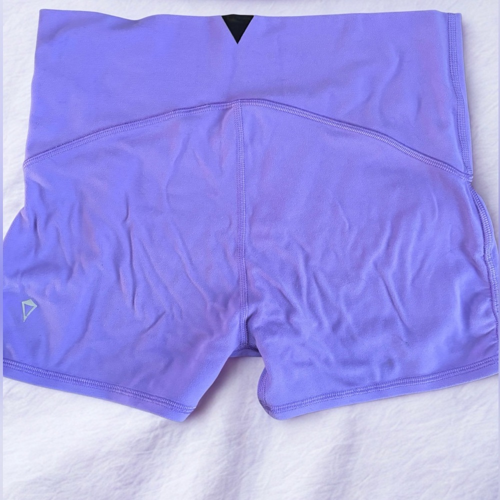 Ivivva Shorts sz 14 (kids lululemon) bike dance training high waisted purple - Picture 2 of 3